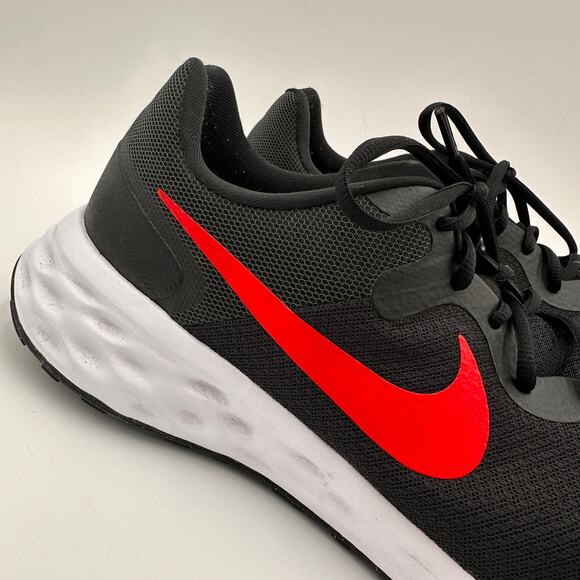 Nike Men's Black & Red Revolution 6 Next Nature Road Running Shoes Size 14 - Picture 6 of 9